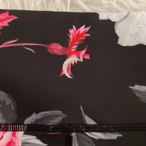 Zyia Active Leggings High Rise Floral Black Athleisure Workout Active Run Gym 2 - Picture 5 of 8